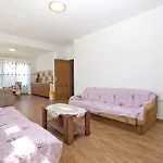 Edin 1359 Apartman