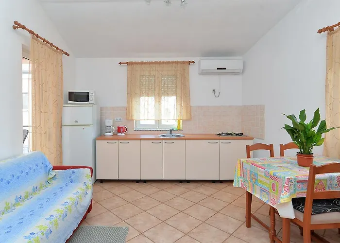 Edin 1359 아파트 *