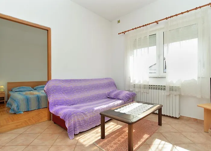 Edin 1359 Apartment