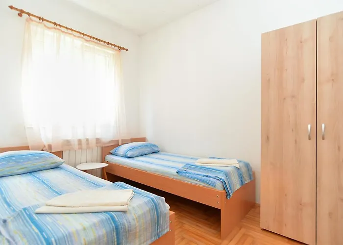 Edin 1359 아파트 *